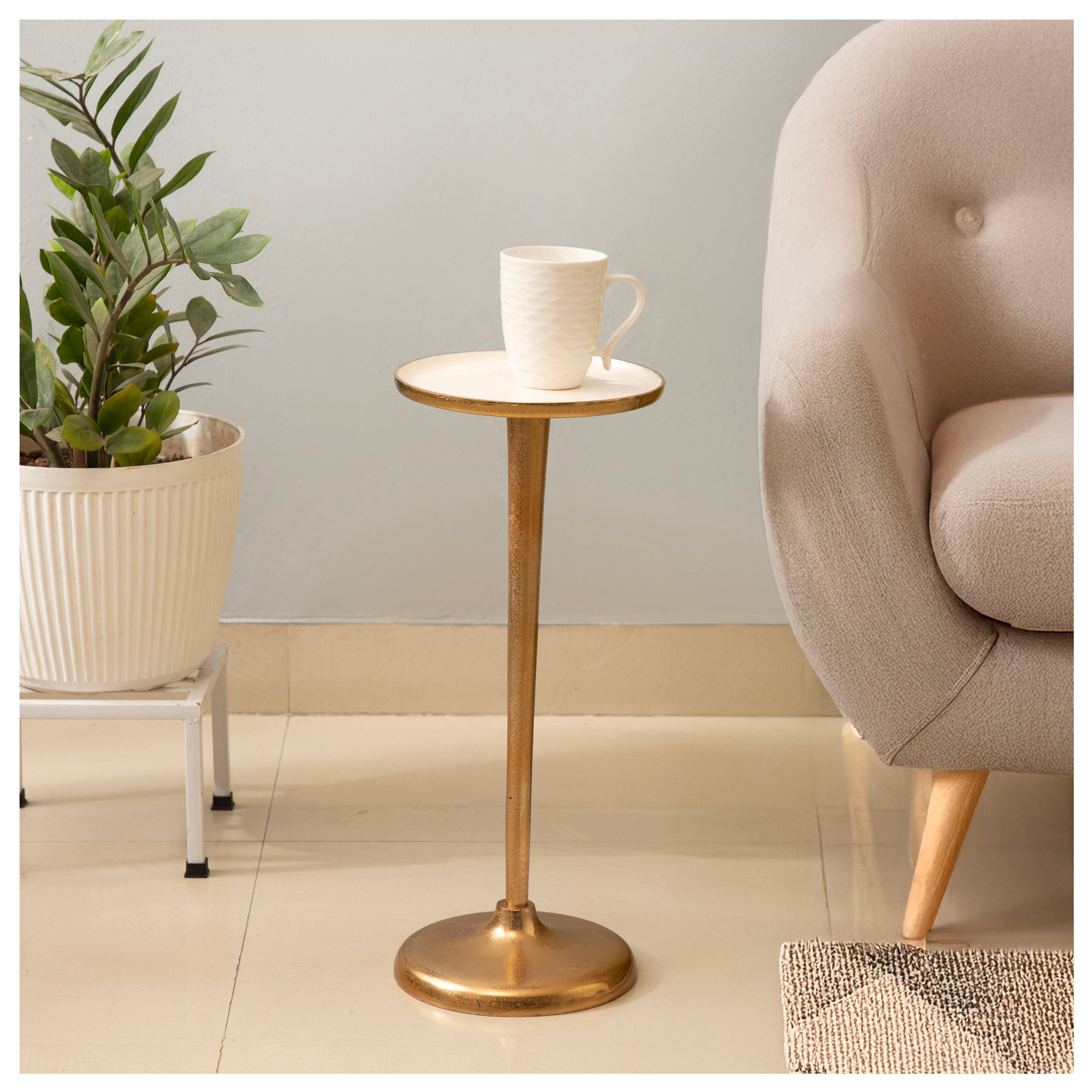 Minimal Gold Round Side Table